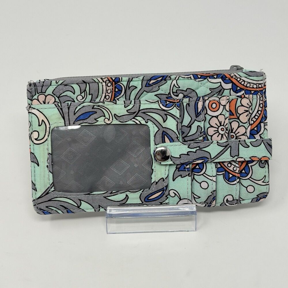 Vera Bradley Retired Fan Flowers Zip ID Wallet Mint Quilted 7.1”